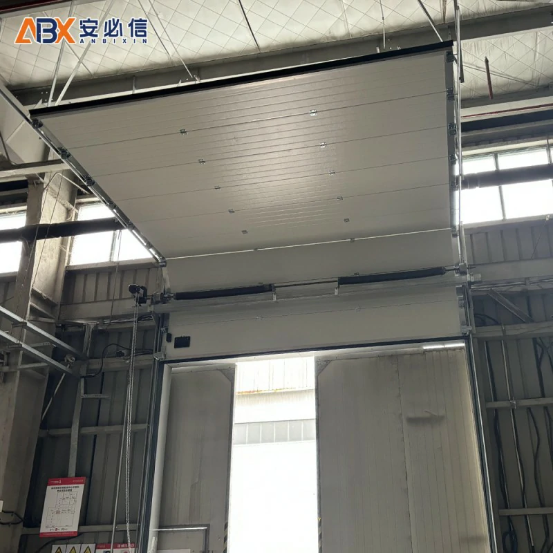 咸阳钢质提升门